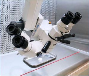 microscópio operatório de oftalmologia
