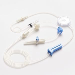 kit de infusão com filtro de partículas 1