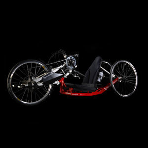 bicicleta tipo handbike com pedais