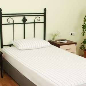 lençol protetor para cama hospitalar