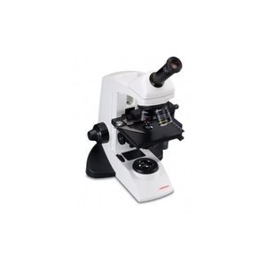microscópio óptico