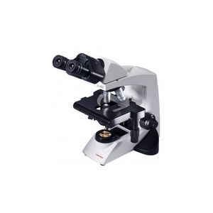 microscópio óptico