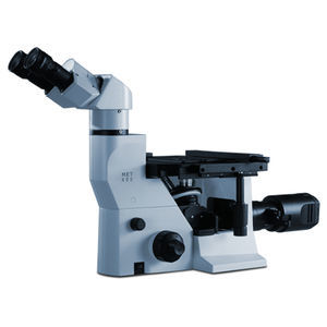 microscópio óptico