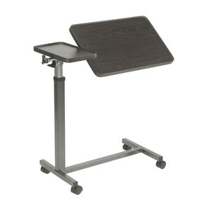 mesa de refeição com rodízios