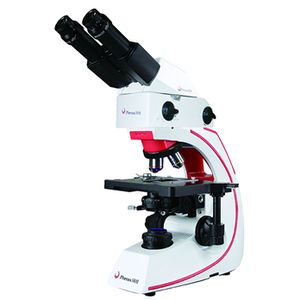 microscópio de fluorescência