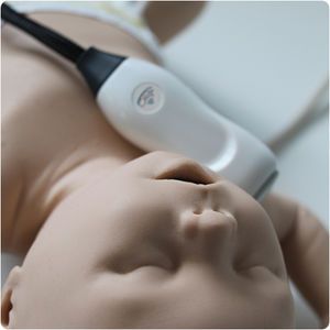 simulador de paciente para procedimentos de emergência médica