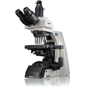microscópio óptico