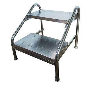 escada auxiliar 2 degraus
