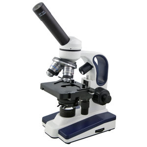 microscópio óptico