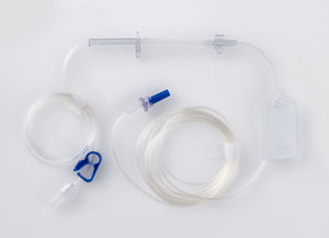 kit de infusão intravenosa