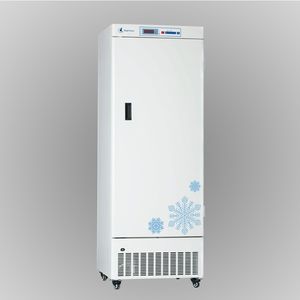freezer de laboratório