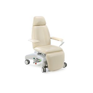 poltrona para tratamentos clínicos elétrica / de 3 seções / com rodízios / de altura regulável