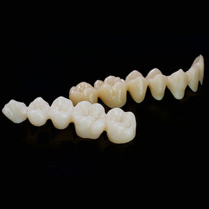 material dentário em dióxido de zircônio