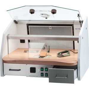 estação de trabalho para laboratório dentário com iluminação
