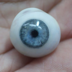 prótese estética ocular