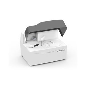 analisador de química clínica totalmente automático