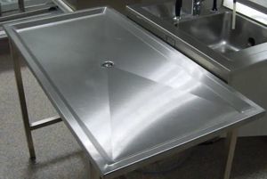mesa para necropsia 1