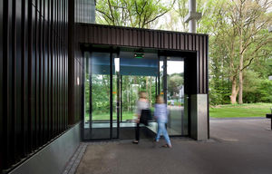 porta para estabelecimento de saúde