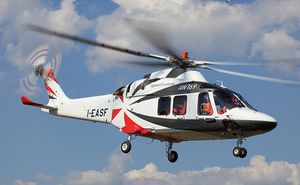 ambulância aérea para cuidados intensivos