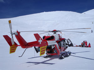 ambulância aérea helicóptero