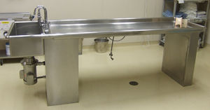 mesa para necropsia