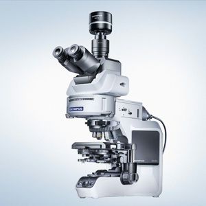 microscópio óptico