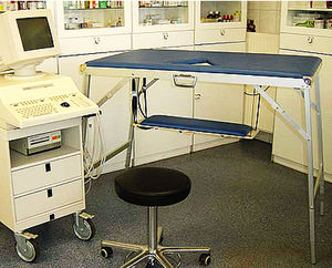 mesa de exame para ecografia