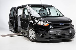 veículo para pessoas com deficiência minivan