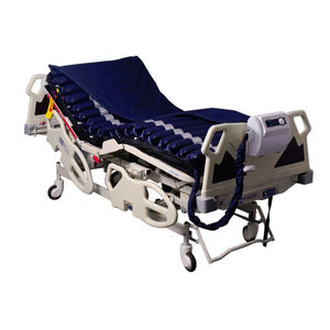 colchão para cama hospitalar / de ar dinâmico / impermeável / com bomba de ar