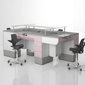 estação de trabalho para laboratório dentário com iluminação 1