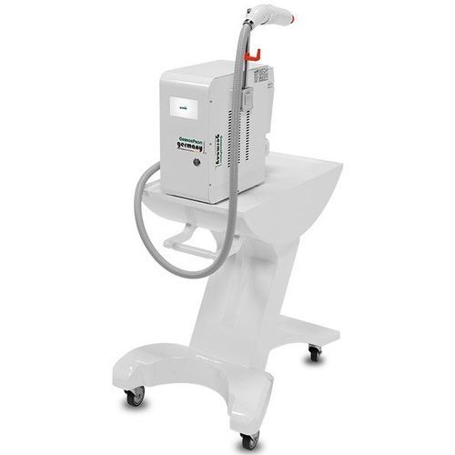 Laser para rejuvenescimento da pele - Carbon Profi - SHR Germany - Nd:YAG / com carrinho