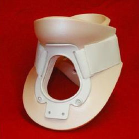 Colar cervical rígido - L0172 - Tiburon Medical Enterprises - D (12 cm) / com abertura para traqueotomia / com apoio mentoniano
