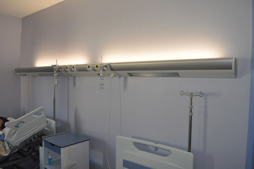 Régua de gases medicinais de parede - Medlux  - Elektra Hellas - horizontal / para quarto de paciente / com iluminação