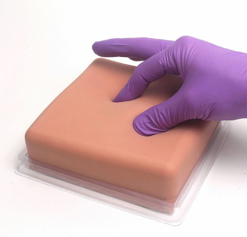 Simulador para injeções - Patrick - Remedy Simulation Group - para cuidados gerais de saúde / pad