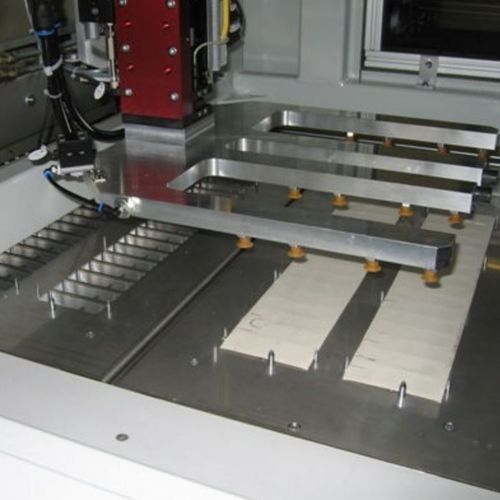 Sistema de embalagem automático - FLG Automation AG - para latas / com filme plástico