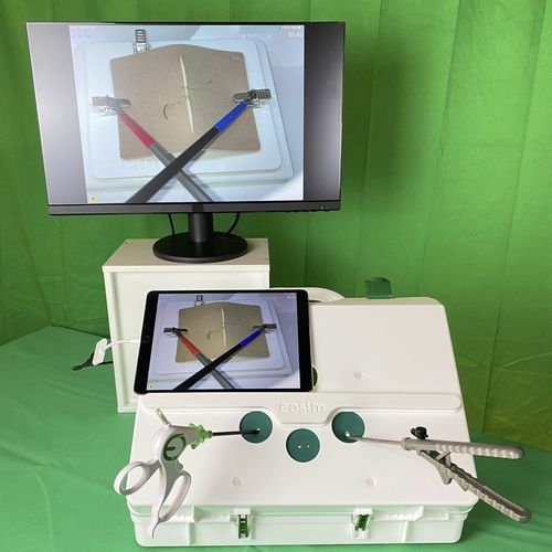 Simulador para procedimentos de urologia - eoSim SurgTrac Urology - eoSurgical - para treinamento / de sutura / para laparoscopia