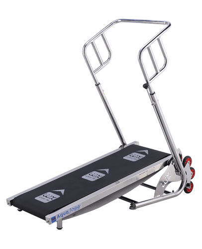 Esteira elétrica para piscina - Aquajogg - Poolstar - inclinada