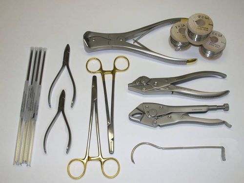 Kit de instrumentos veterinários para cirurgia ortopédica - Securos Europe