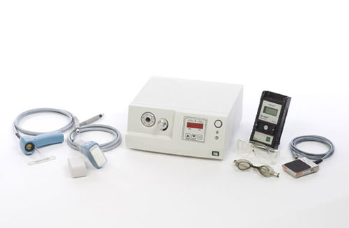 Aparelho de fototerapia para dermatologia - LUMERA - Daavlin - para estimulação do crescimento capilar / de mesa / UV-B
