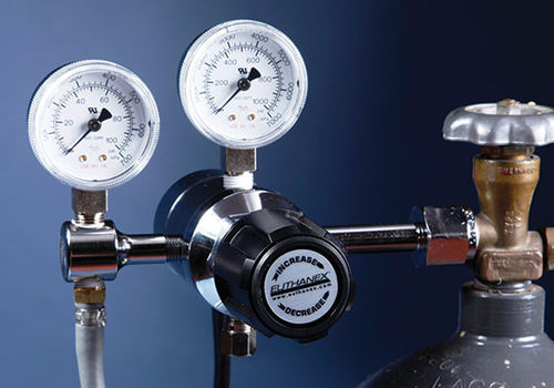 Regulador de pressão de CO2 - EA-550 - Euthanex - para pesquisa com animais / de alto fluxo