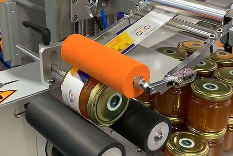 Rotuladora de garrafas - TNC-DS series - b+b Automations- und Steuerungstechnik GmbH - semiautomática
