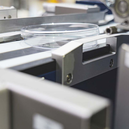 Rotuladora para placa de Petri - Lab PlateMaster Pro - b+b Automations- und Steuerungstechnik GmbH - automática / de etiquetas com código de barras