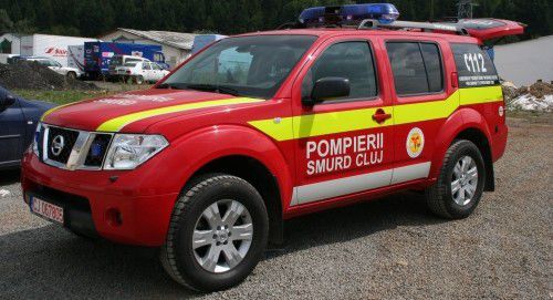 Ambulância para cuidados intensivos - Nissan Pathfinder - DELTAMED SRL - tipo C
