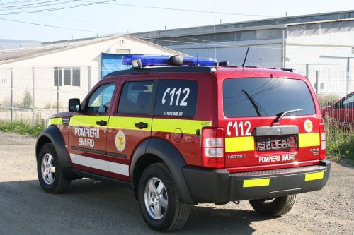 Ambulância para cuidados intensivos - Dodge Nitro - DELTAMED SRL - 4x4