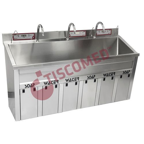 Lavatório para centro cirúrgico 3 postos - TOHS 1300 - Tiscomed - em aço inoxidável / comando no joelho / comando eletrónico