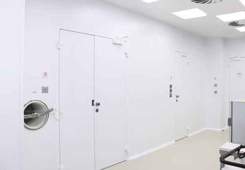 Porta para sala de cirurgia - 104.06 - FORCLEAN - de abrir / em aço inoxidável