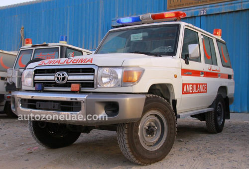 Ambulância com oxigenoterapia - GRJ76 - AUTO ZONE ARMOR AND PROCESSING CARS L.L.C - 4x4 / mecânica