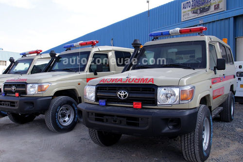 Ambulância para cuidados intensivos - HZJ78 - AUTO ZONE ARMOR AND PROCESSING CARS L.L.C - com oxigenoterapia / 4x4 / a diesel