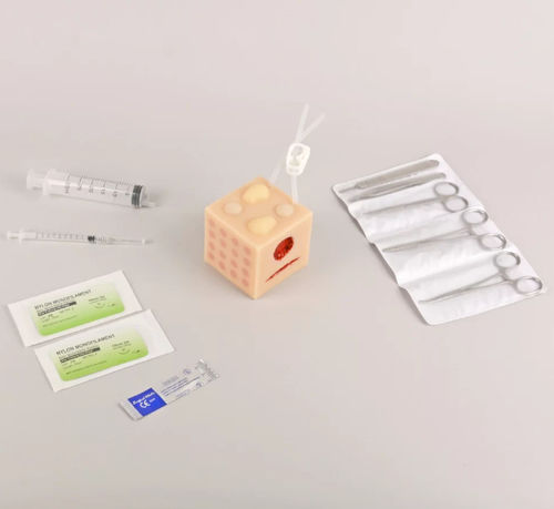 Simulador para treinamento - MultiSkills MedCube - MedEduQuest. - para injeções / para injeções intravenosas / para injeções intramusculares