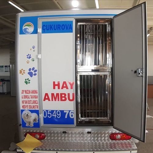 Unidade móvel de saúde de emergência - Ford - ICU AUTOMOTIVE IMPORT EXPORT AND CONSULTING. - veterinária / caminhão / com baú